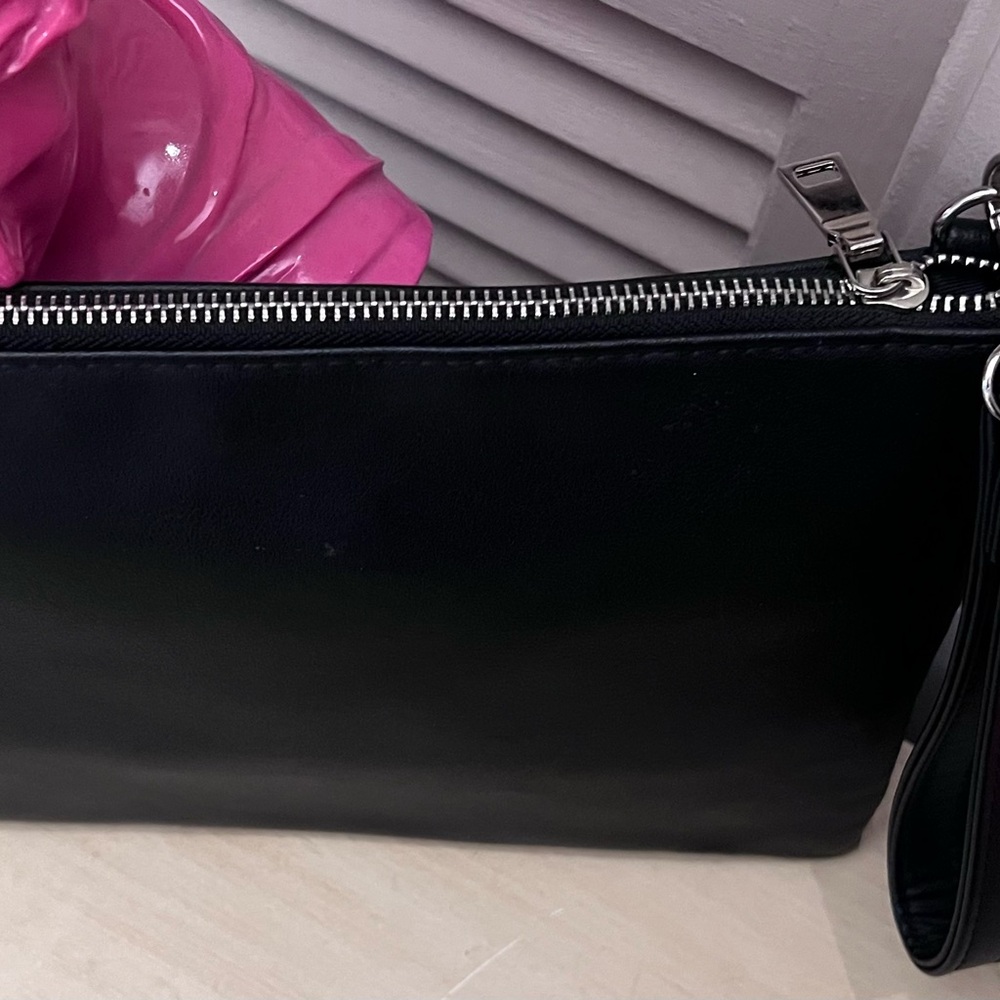 ❤️SONDRA ROBERTS CLUTCH❤️ - Picture 4 of 6